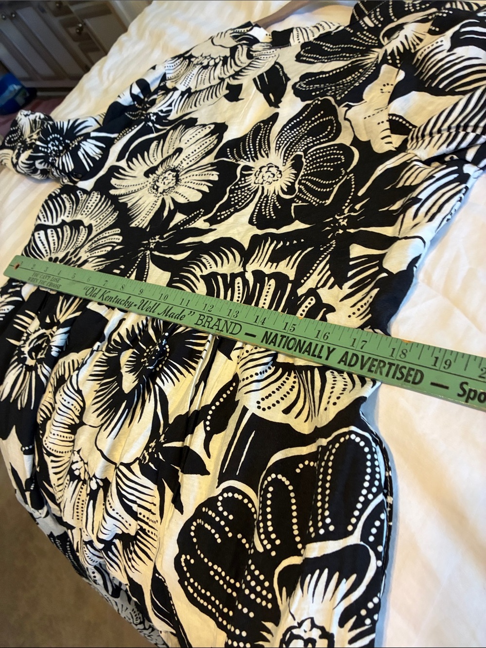 Rachel Zoe Black and White Floral Flowy Midi Dress- NWT- Size M - Picture 10 of 17